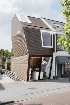 NUR-HOLZ Feinkost- und Spezialitätengeschäft in den Niederlanden