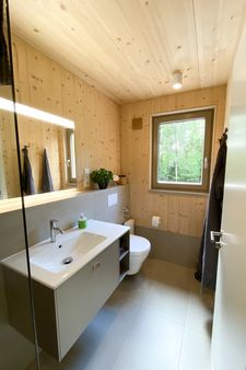 NUR-HOLZ Wohnhaus mit Gästezimmer