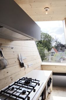 NUR-HOLZ Feinkost- und Spezialitätengeschäft in den Niederlanden