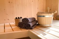NUR-HOLZ Wohnhaus mit Gästezimmer
