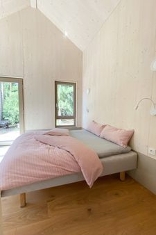 NUR-HOLZ Wohnhaus mit Gästezimmer