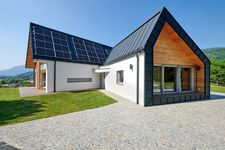 NUR-HOLZ Haus in der Lombardei / Italien