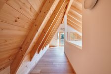 NUR-HOLZ Haus in der Lombardei / Italien