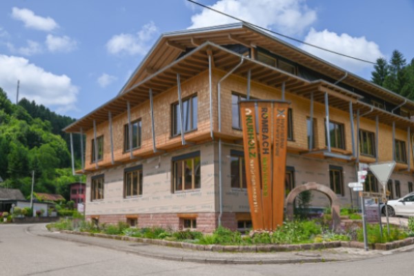 Firma Rombach zieht in das neue Büro Firma Rombach zieht in das neue Büro